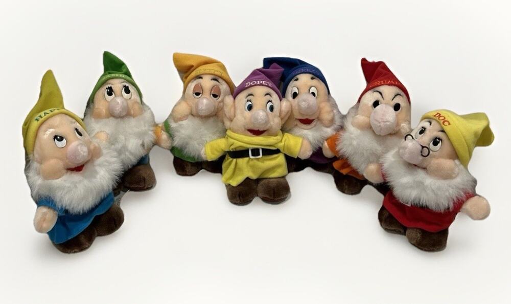 Vintage Walt Disney World 8" Plush Dolls SNOW WHITE’s 7 Dwarfs NWT